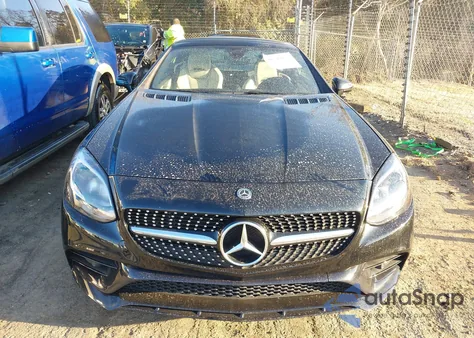 2019 Mercedes-Benz Slc 300 from USA, damaged, VIN WDDPK3JA1KF160119